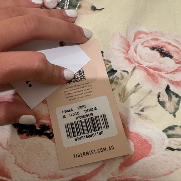 Tiger Mist Tamika Floral Skirt - Picture 3 of 3